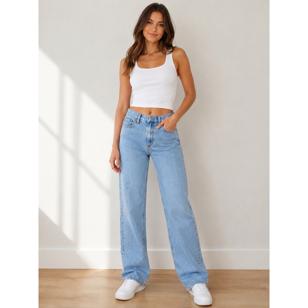 Universal Thread High Rise Straight Leg Light Wash Denim Jeans Womens Size 6/28R